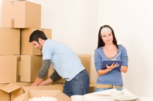 Flexible van moving service in Elmersend for local delivery
