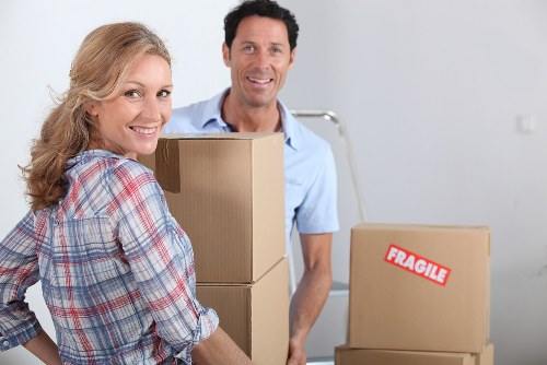 Residential moving van service handling access challenges in Elmersend